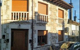 Alquiler de Habitaciones -Viviendas Turísticas Casa César (reg. 49-363)